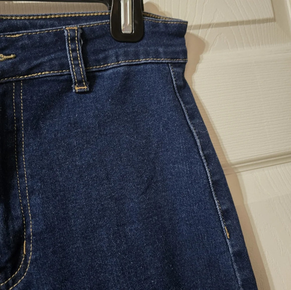 Anniewear LA High Waist Wide Flare Leg Mia Crop Jeans, Dark Wash, Raw Hem, EUC! - Picture 5 of 13